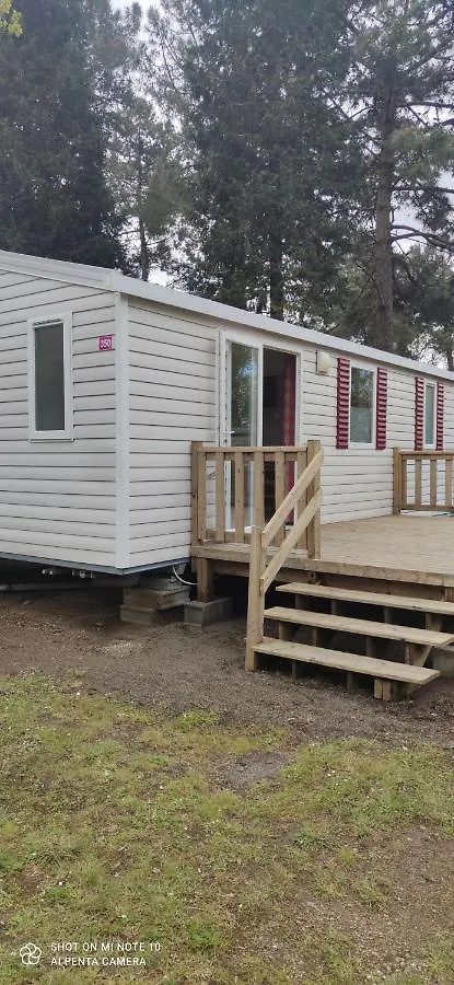 Domaine De Karlann 4Etoiles Mobil-Home Понт-Авен